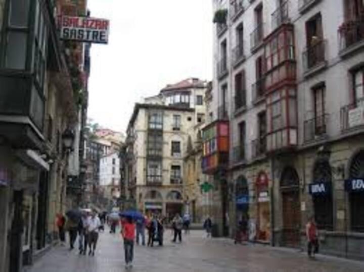 Apartamento Con Garaje Opcional Con 2 Banos Cerca Ayuntamiento Apartment Bilbao Exterior photo
