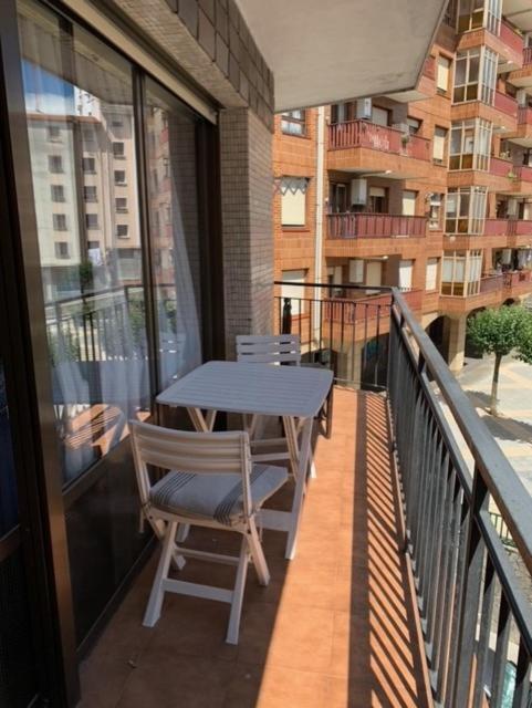 Apartamento Con Garaje Opcional Con 2 Banos Cerca Ayuntamiento Apartment Bilbao Exterior photo
